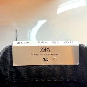 Black Zara High Rise Wide Leg Jeans.